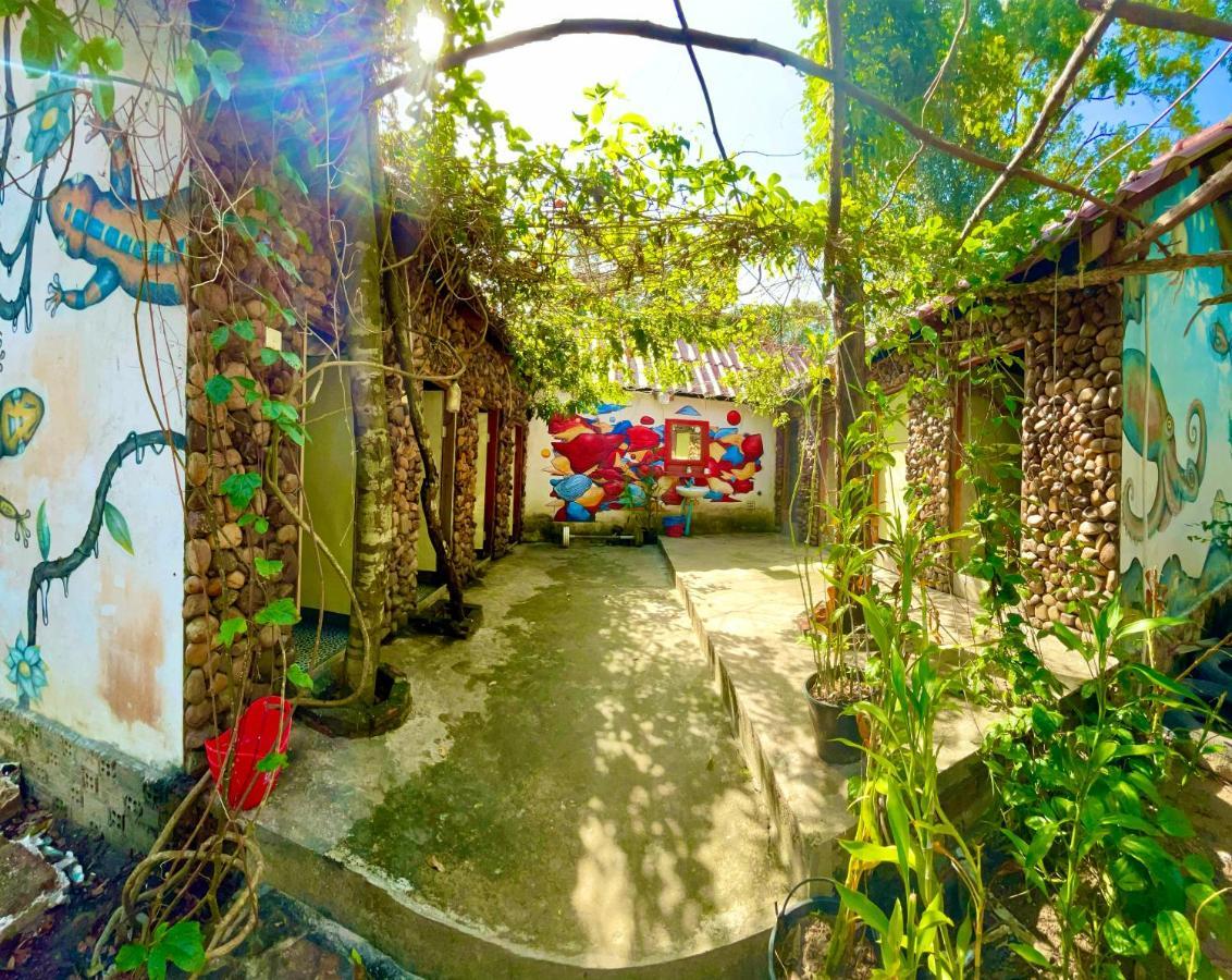 The Cliff Hostel, M'Pay Bay Koh Rong Sanloem Exterior foto